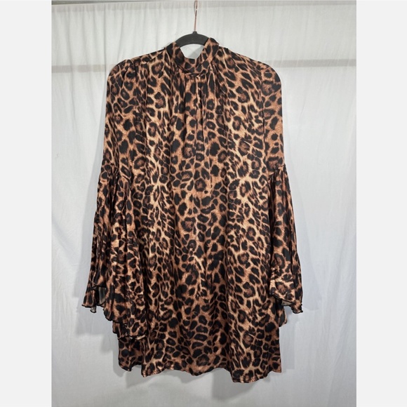 NWT Chloe Kristyn [ Small ] Satin Bell Sleeve Mini Dress in Leopard Animal Print - Picture 7 of 14